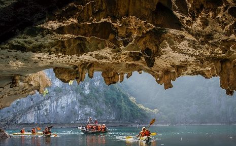 Cuevas Halong Bay